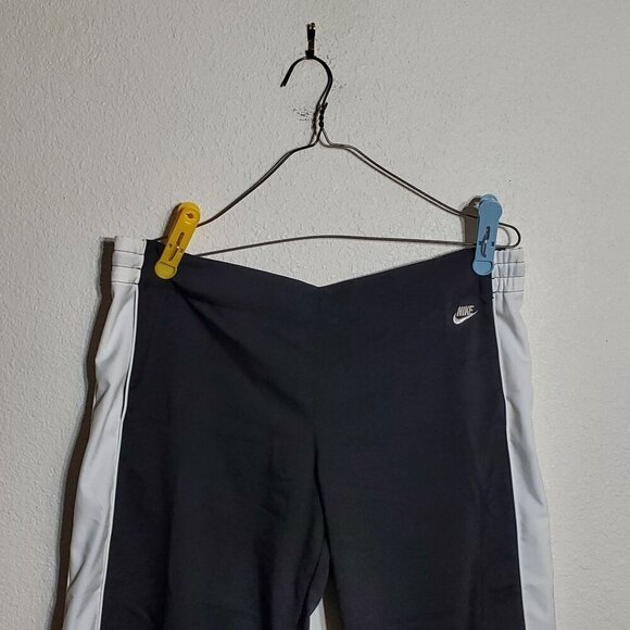 Nike NikeFit Dri-Fit Womens Large Black & White Athletic Capri Workout Pants - Picture 4 of 8
